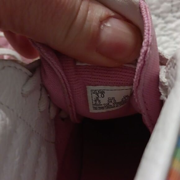 Vans - Picture 5 of 5